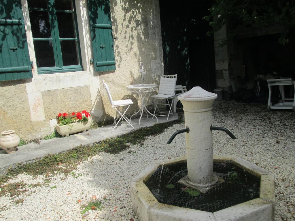 Le Petit Lavoir Saint-Paul-Lizonne Eksteriør bilde