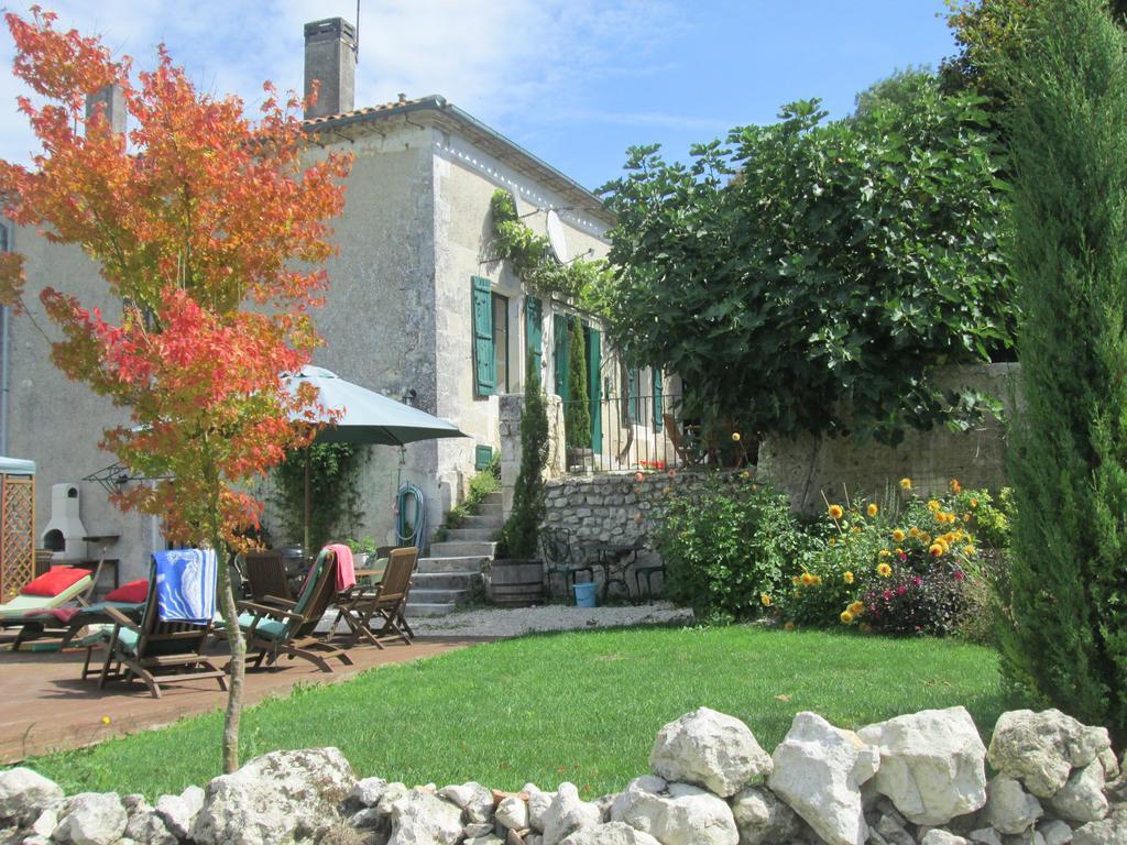 Le Petit Lavoir Saint-Paul-Lizonne Eksteriør bilde